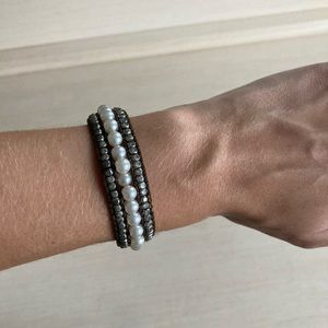 American Eagle Pearls and Studs Beaded Bracelet